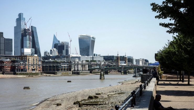 İngiltere’deki Thames Nehri’nin kaynağı kuruyor