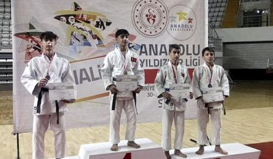 Judoda Yunusemre Belediyesi fırtınası