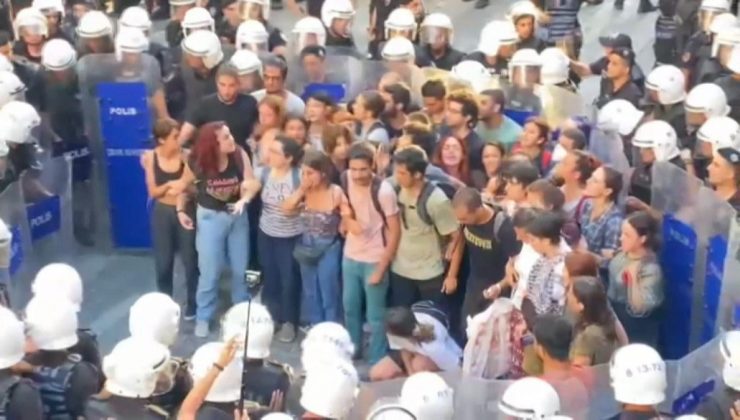 Kadıköy’de izinsiz yürüyüşe polis müdahalesi: 106 gözaltı