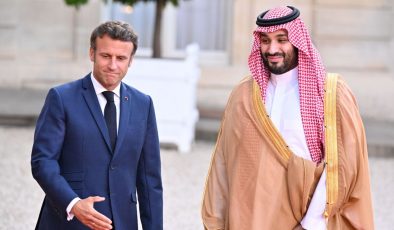 Macron ve Suudi Veliaht Prensi Paris’te görüştü