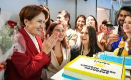 Meral Akşener’e doğum günü sürprizi