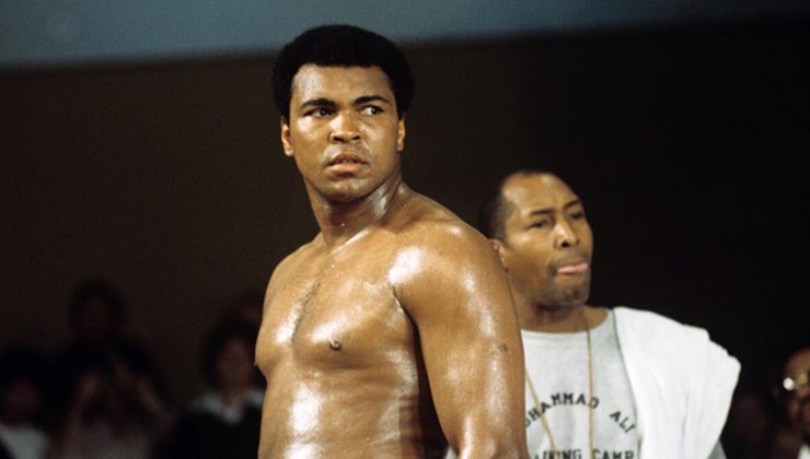 Muhammed Ali’nin şampiyonluk kemeri 6.18 milyon dolara satıldı