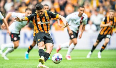 Ozan Tufan ve Seri, Hull City’e galibiyeti getirdi