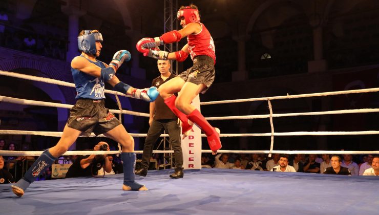 Şehzadeler’de kıyasıya muaythai mücadelesi