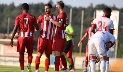 Sivasspor, hazırlık maçında Al Sharjah’ı 2-0 mağlup etti