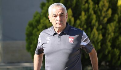 Sivasspor Teknik Direktörü Rıza Çalımbay’dan Morutan açıklaması: “İnşallah çözerler”