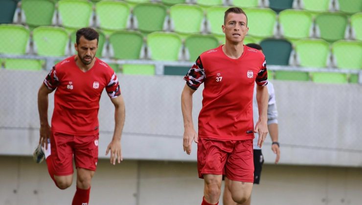 Sivasspor’a yeni sezon öncesi kötü haber!