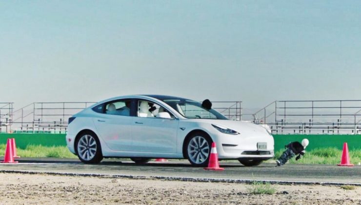 Tesla çocukları fark etmiyor