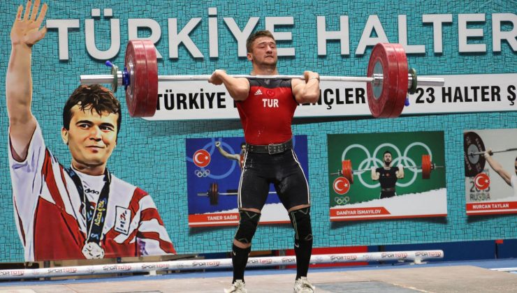 Türkiye Gençler ve U23 Halter Şampiyonası devam ediyor