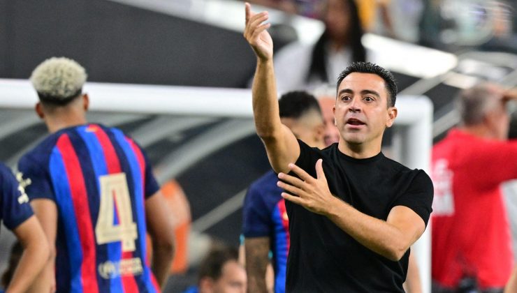 Xavi’den Lionel Messi açıklaması! Barcelona’ya geri dönecek mi?