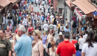 Antalya’ya hava yoluyla gelen turist sayısı 11 milyonu aştı