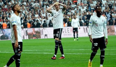 Beşiktaş dünyaları kaçırdı, 3 puanı Başakşehir kaptı!