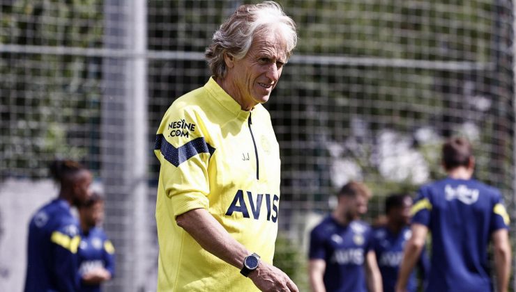 Fenerbahçe’de Jorge Jesus’u bekleyen zor tercih