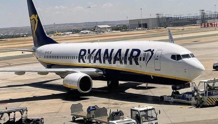 İspanya’da Ryanair havayolu şirketi çalışanları greve başladı