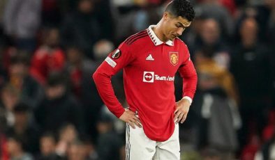 Manchester United’da Ronaldo krizi devam ediyor!