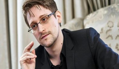 Son dakika: Putin’den Edward Snowden’a vatandaşlık