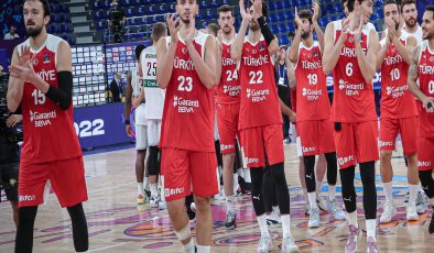 Türkiye-Fransa basketbol maçı (CANLI)