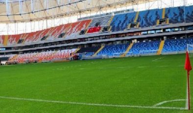 Adana Demirspor – Galatasaray maçı için 100 metrekarelik ekran