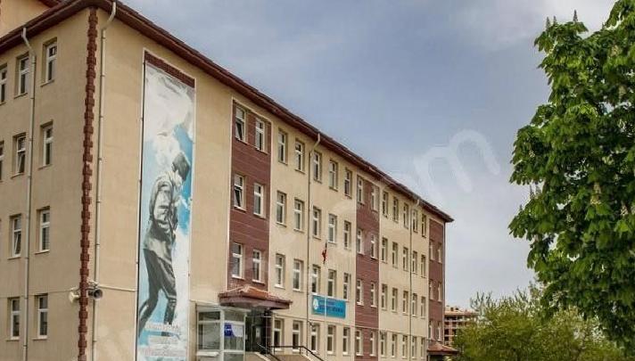 Afyon’da ‘ayrıcalıklı sınıf’ iddiası okulu karıştırdı