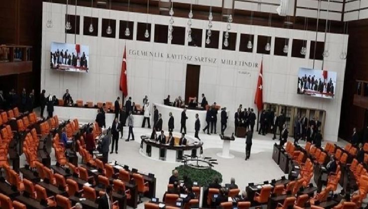 Anayasa teklifinde sona doğru | Bakan Bozdağ: Cumhurbaşkanına sunuldu