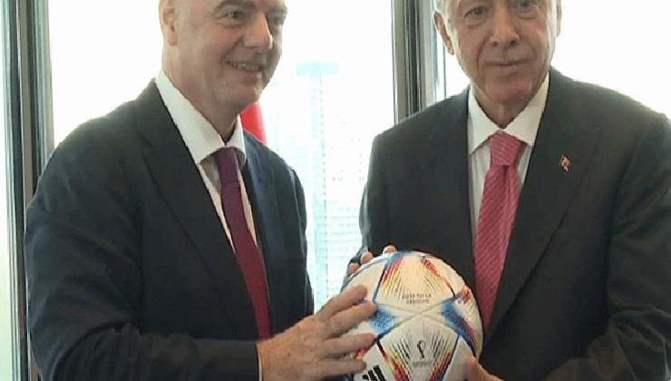 Cumhurbaşkanı Erdoğan ile Infantino arasında gülümseten futbol diyaloğu