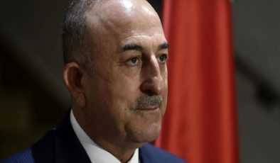 Dışişleri Bakanı Çavuşoğlu: Suriye’den Libya’ya kadar hakkımızı hukukumuzu korumak ile mükellefiz