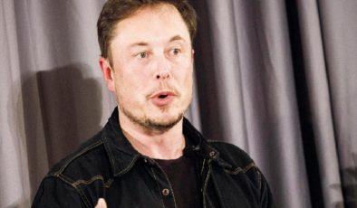 Elon Musk şimdi de parfüm işine girdi