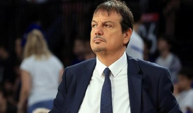 Ergin Ataman’dan Dursun Özbek’e gönderme