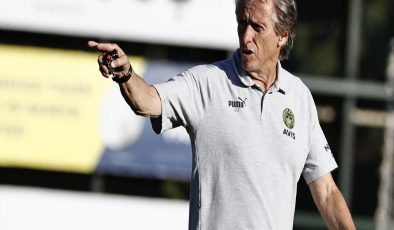 Eski oyuncusu Roma’dan Jorge Jesus’a büyük övgü: Taktik anlamda en iyisi