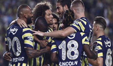 Fenerbahçe’de ilk 11 merak konusu! Yine kafalar karışabilir