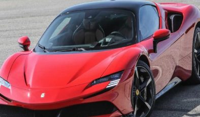 Ferrari, on binlerce aracını geri çağırdı