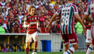 Flamengo – Fluminense maçında ortalık karıştı! Felipe Melo ve David Luiz…