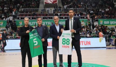 Frutti Extra Bursaspor’da yeni anlaşma için imzalar atıldı