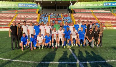 Futbolun şöhretleri Üsküdar’da buluştu