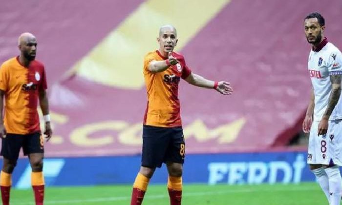 Galatasaray’dan Babel ve Feghouli’ye ceza!