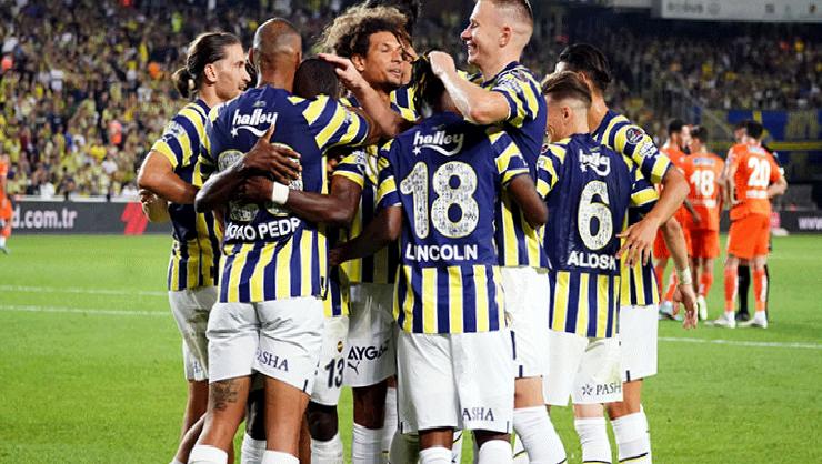 Gol makinesi Fenerbahçe! Galibiyeti rekorla taçlandırdı