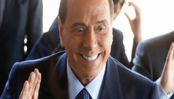 İtalya’da eski başbakan Berlusconi, seçimlerde aday olmayı düşünüyor