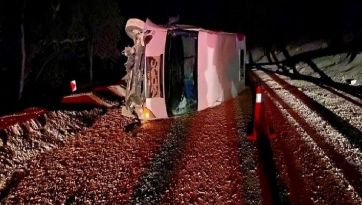 Karabük’te işçi servisi devrildi: 13 yaralı