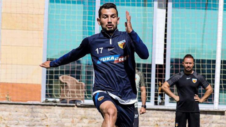 Kayserispor’da Emrah Başsan sevinci