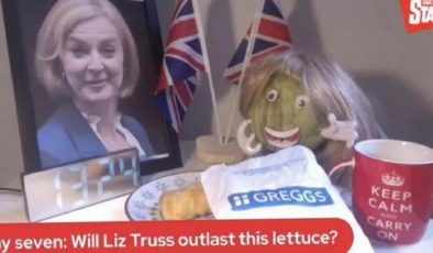 ‘Liz Truss kaybetti, marul kazandı’ İngiltere Başbakanı Liz Truss’ın istifası için şoke eden başlığı attılar!