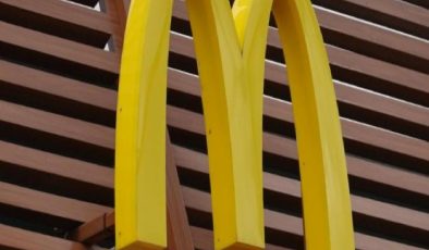 McDonald’s Ukrayna’daki restoranlarını yeniden açacak