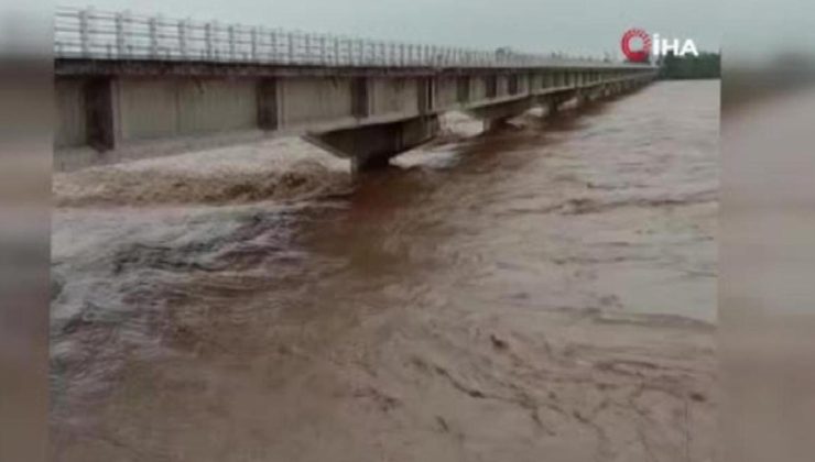 Nepal’de sel ve toprak kayması: 33 ölü