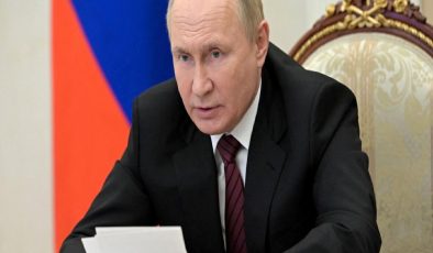 Putin: Ukrayna’nın kirli bomba kullanma planlarının farkındayız