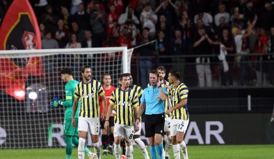 Rennes – Fenerbahçe maçı nefes kesti! İşte o anlar…