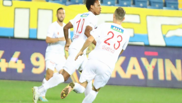 Sivasspor’da Clinton N’Jie, siftah yaptı