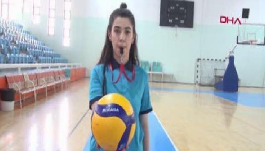 “Sporda ne işi var” denilen Şeyma, ulusal voleybol hakemi oldu