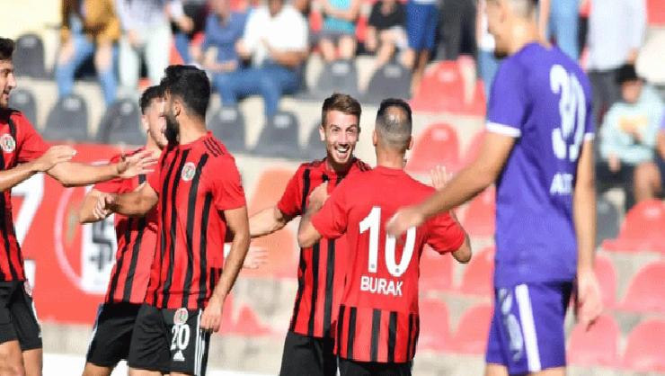 TFF 3. Lig: Turgutluspor: 3 – Orduspor 1967: 0