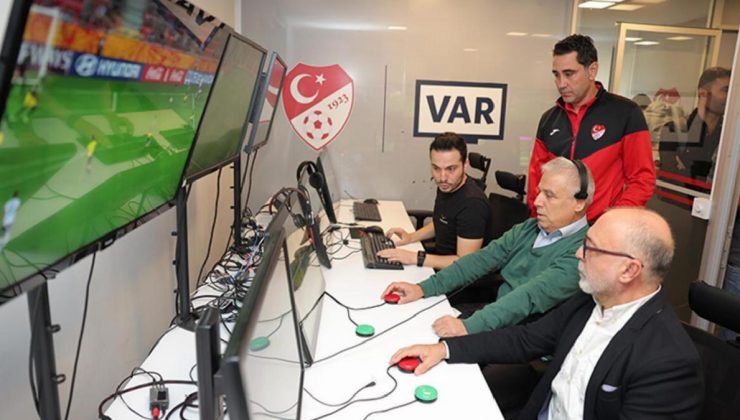 VAR odasında nasıl ders düştük?